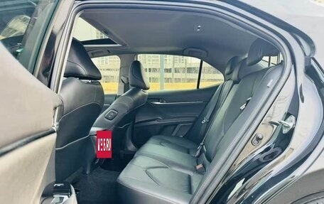 Toyota Camry, 2021 год, 1 825 000 рублей, 8 фотография