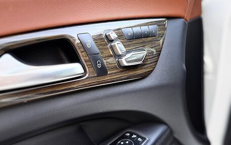 Mercedes-Benz CLS, 2014 год, 2 890 000 рублей, 15 фотография
