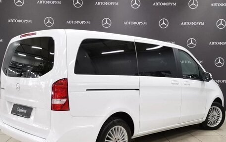 Mercedes-Benz V-Класс, 2018 год, 3 250 000 рублей, 3 фотография