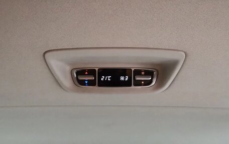 Mercedes-Benz V-Класс, 2018 год, 3 250 000 рублей, 11 фотография