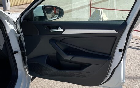 Volkswagen Jetta VII, 2018 год, 1 800 000 рублей, 16 фотография