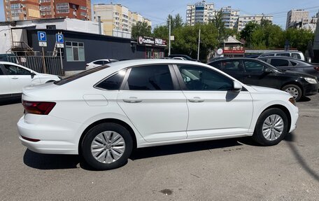 Volkswagen Jetta VII, 2018 год, 1 800 000 рублей, 23 фотография