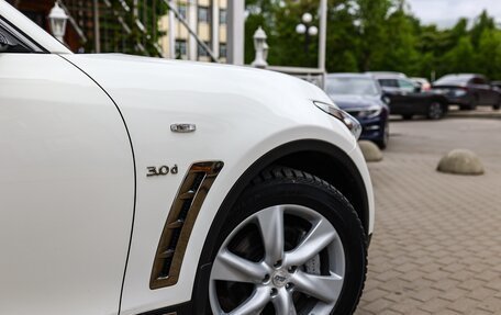 Infiniti QX70, 2015 год, 2 499 999 рублей, 10 фотография