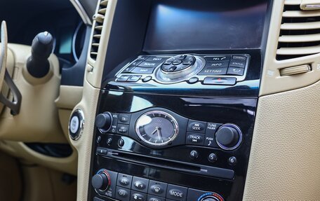 Infiniti QX70, 2015 год, 2 499 999 рублей, 19 фотография