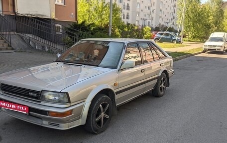 Nissan Bluebird VIII, 1986 год, 250 000 рублей, 6 фотография