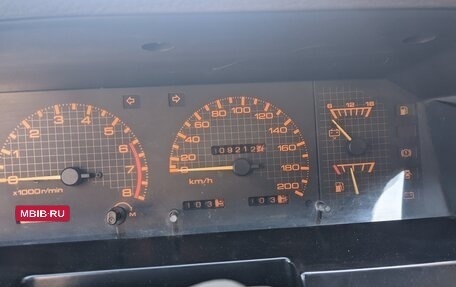 Nissan Bluebird VIII, 1986 год, 250 000 рублей, 2 фотография