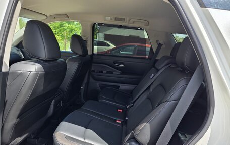 Nissan Pathfinder, 2022 год, 4 400 000 рублей, 21 фотография