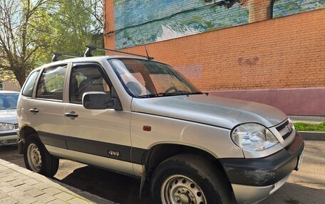 Chevrolet Niva I рестайлинг, 2005 год, 650 000 рублей, 7 фотография
