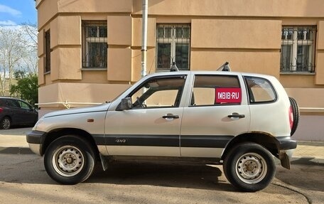 Chevrolet Niva I рестайлинг, 2005 год, 650 000 рублей, 3 фотография