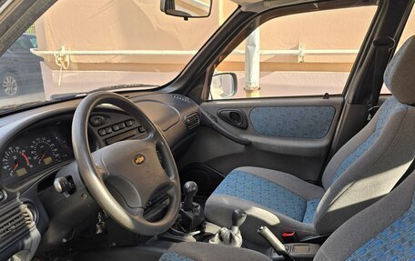 Chevrolet Niva I рестайлинг, 2005 год, 650 000 рублей, 10 фотография