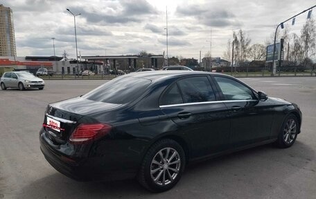 Mercedes-Benz E-Класс, 2016 год, 2 500 000 рублей, 5 фотография