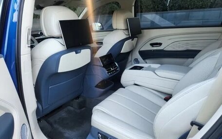 Bentley Bentayga I, 2024 год, 35 100 000 рублей, 13 фотография