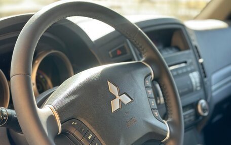 Mitsubishi Pajero IV, 2011 год, 1 890 000 рублей, 10 фотография