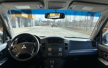 Mitsubishi Pajero IV, 2011 год, 1 890 000 рублей, 13 фотография