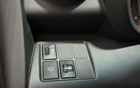 Toyota RAV4, 2006 год, 825 000 рублей, 11 фотография