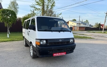 Toyota HiAce H100, 1996 год, 300 000 рублей, 1 фотография