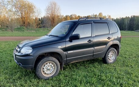 Chevrolet Niva I рестайлинг, 2013 год, 495 000 рублей, 2 фотография