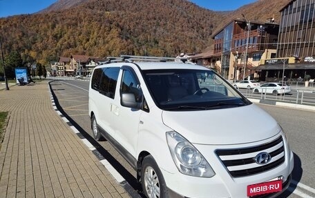 Hyundai H-1 II рестайлинг, 2016 год, 1 690 000 рублей, 11 фотография