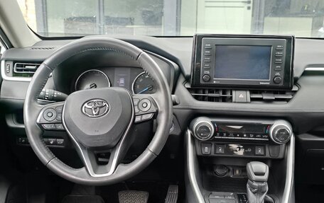 Toyota RAV4, 2021 год, 3 587 000 рублей, 6 фотография