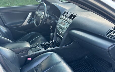 Toyota Camry, 2006 год, 1 150 000 рублей, 10 фотография