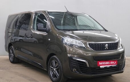Peugeot Traveller I, 2019 год, 2 620 000 рублей, 3 фотография