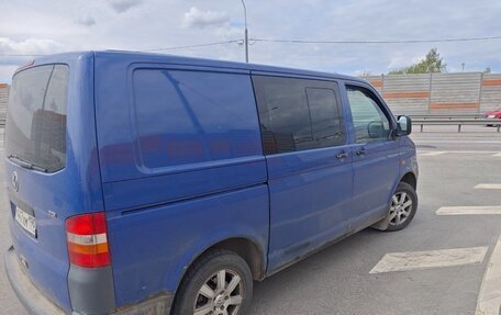 Volkswagen Transporter T5 рестайлинг, 2005 год, 800 000 рублей, 2 фотография