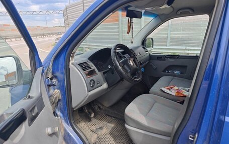 Volkswagen Transporter T5 рестайлинг, 2005 год, 800 000 рублей, 5 фотография