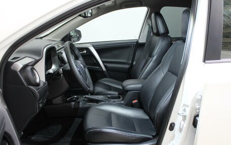 Toyota RAV4, 2016 год, 2 729 000 рублей, 18 фотография