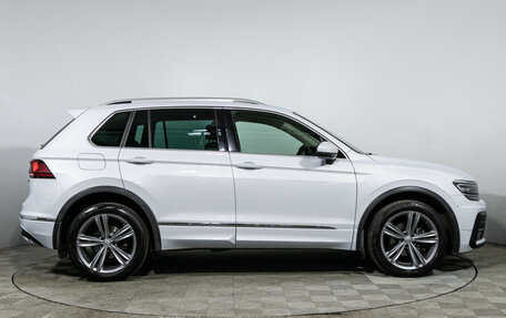 Volkswagen Tiguan II, 2019 год, 2 847 898 рублей, 4 фотография