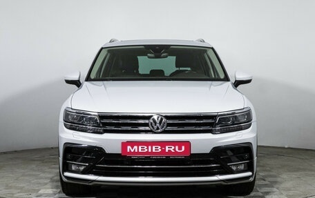 Volkswagen Tiguan II, 2019 год, 2 847 898 рублей, 2 фотография