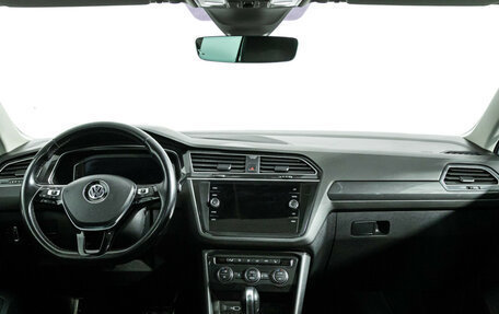 Volkswagen Tiguan II, 2019 год, 2 847 898 рублей, 13 фотография
