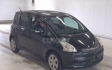Toyota Ractis I, 2009 год, 815 000 рублей, 4 фотография