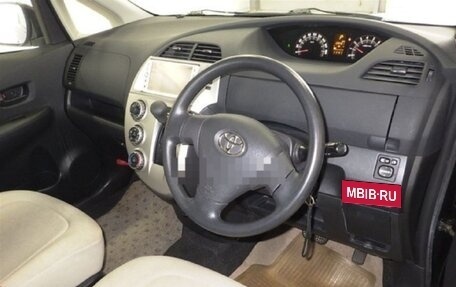 Toyota Ractis I, 2009 год, 815 000 рублей, 6 фотография