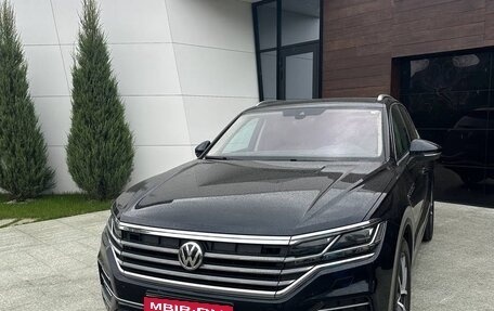 Volkswagen Touareg III, 2020 год, 5 499 000 рублей, 1 фотография