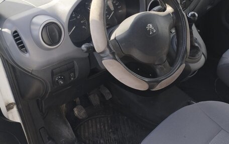 Peugeot Partner II рестайлинг 2, 2012 год, 485 000 рублей, 10 фотография