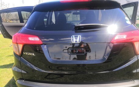 Honda Vezel, 2018 год, 1 700 000 рублей, 3 фотография
