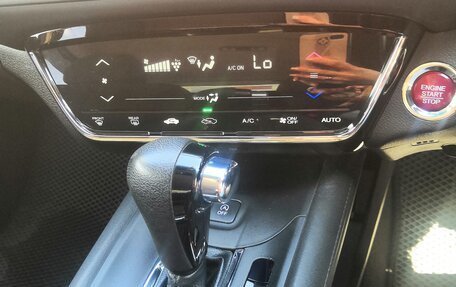 Honda Vezel, 2018 год, 1 700 000 рублей, 7 фотография