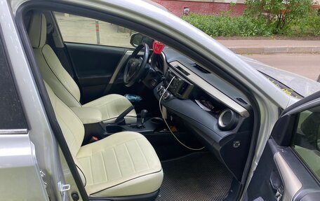 Toyota RAV4, 2013 год, 2 000 000 рублей, 7 фотография