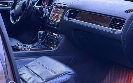 Volkswagen Touareg III, 2012 год, 2 300 000 рублей, 11 фотография