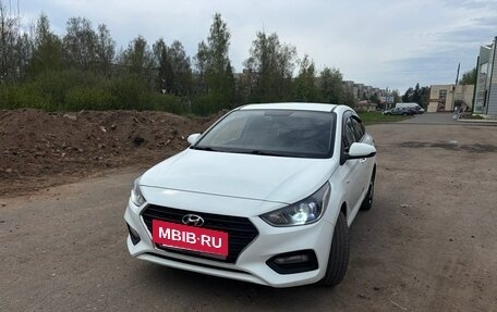 Hyundai Solaris II рестайлинг, 2019 год, 1 350 000 рублей, 5 фотография
