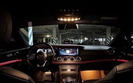 Mercedes-Benz E-Класс, 2018 год, 3 600 000 рублей, 11 фотография