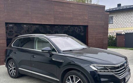 Volkswagen Touareg III, 2020 год, 5 499 000 рублей, 2 фотография
