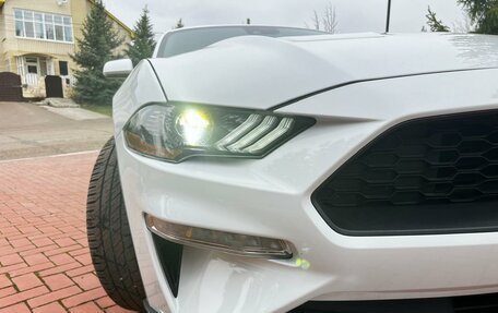 Ford Mustang VI рестайлинг, 2022 год, 3 850 000 рублей, 6 фотография