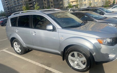 Mitsubishi Outlander III рестайлинг 3, 2008 год, 1 350 000 рублей, 8 фотография