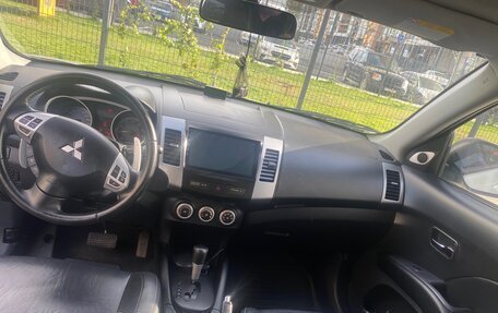 Mitsubishi Outlander III рестайлинг 3, 2008 год, 1 350 000 рублей, 3 фотография