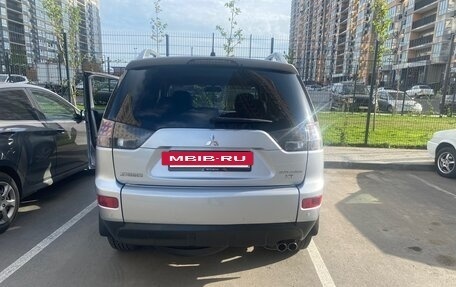 Mitsubishi Outlander III рестайлинг 3, 2008 год, 1 350 000 рублей, 2 фотография