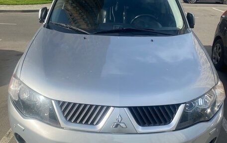 Mitsubishi Outlander III рестайлинг 3, 2008 год, 1 350 000 рублей, 7 фотография