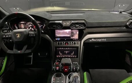 Lamborghini Urus I, 2024 год, 39 500 000 рублей, 9 фотография
