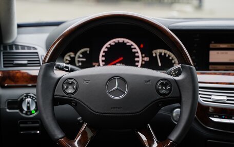 Mercedes-Benz S-Класс, 2006 год, 2 600 000 рублей, 8 фотография