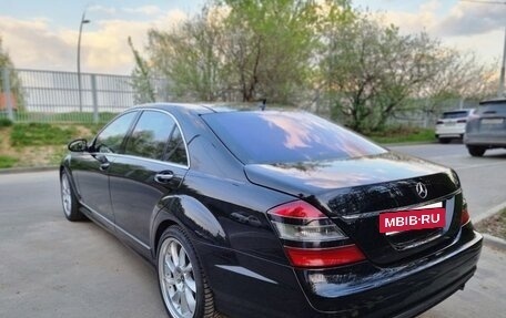 Mercedes-Benz S-Класс, 2006 год, 2 600 000 рублей, 25 фотография